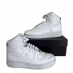 Size 7.5 women Nike Air Force high top triple white Barely Worn, like new!